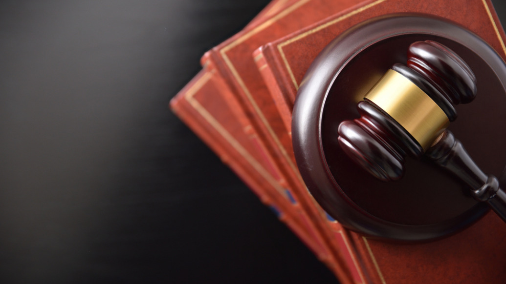 男子嫖娼前猝死,家属索赔卖淫女131万元,法院一审驳回