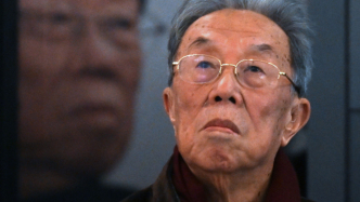 王蒙在人民日報(bào)撰文：堅(jiān)持，全靠堅(jiān)持