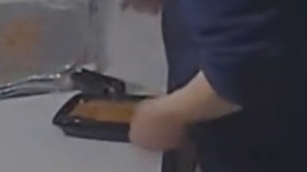 商家邊咒罵邊往外賣里吐口水？福建福鼎市通報：組織相關(guān)部門介入調(diào)查