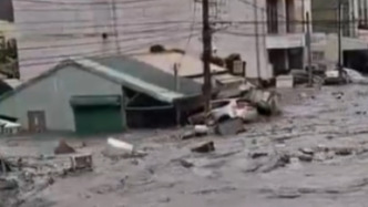 臺風“樺加沙”已致臺灣15人遇難，搜救行動持續(xù)進行