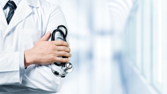 原發(fā)早期肺癌是否需要立刻手術(shù)？上海專家在權(quán)威期刊發(fā)表最新研究