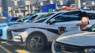 法院警車在150公里外的山姆購(gòu)物？廣東英德法院回應(yīng)：涉事人員在工作中