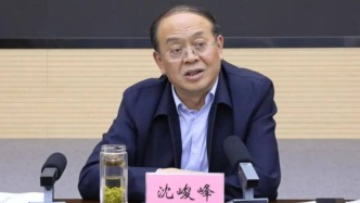 沈峻峰當(dāng)選徐州市市長，今年6月由泰州調(diào)任代理市長
