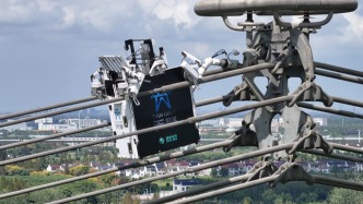 在百米高空把2毫米銷釘插入4毫米銷孔，機(jī)器人消除特高壓線隱患