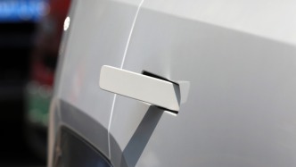 馬上評｜隱藏式門把手或退場：汽車設計安全重于酷炫