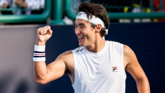 專訪｜在巡回賽世界“打怪升級(jí)”，布云朝克特還想飛得更高