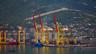 烏軍稱襲擊俄港口及軍事目標：系俄方在黑海關鍵后勤補給設施