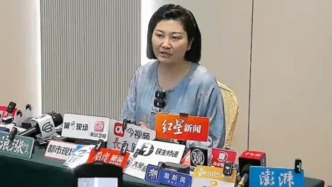 《消失的她》原型王暖暖：庭審現(xiàn)場情緒波動(dòng)大，雙眼和臉哭腫