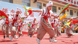 腰鼓声声震天地：横山非遗的“活态传承”与时代新声