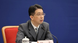 张春已任天津市河东区代区长，曾长期在国家发改委任职