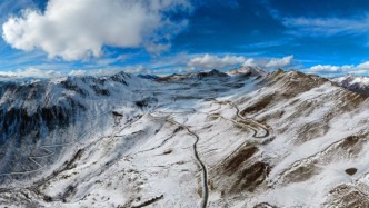 国道351线夹金山隧道建成：翻越夹金山仅10分钟，十一试运行