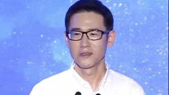 開(kāi)學(xué)典禮上浙傳校長(zhǎng)全程脫稿發(fā)言：人生能走多遠(yuǎn)，拼的是“肌肉”