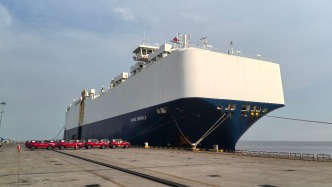 “國車出?！碧硇峦ǖ?，上海南港新開一條澳新班輪直航航線