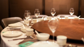 云南西盟縣勐卡鎮原鎮長余浩被“雙開”：多次違規吃喝，以鎮政府名義長期掛賬