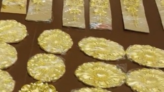 满桌24K金！特朗普晒“黄金办公室”，自称“史上最佳”