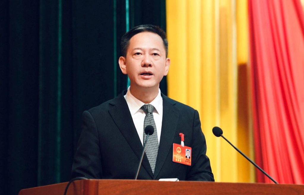 恩恩爱爱姻缘:在线测算紫微斗数www.jixiangqiming.vip：-郑海涛当选江苏扬州市市长，此前由广东跨省调任