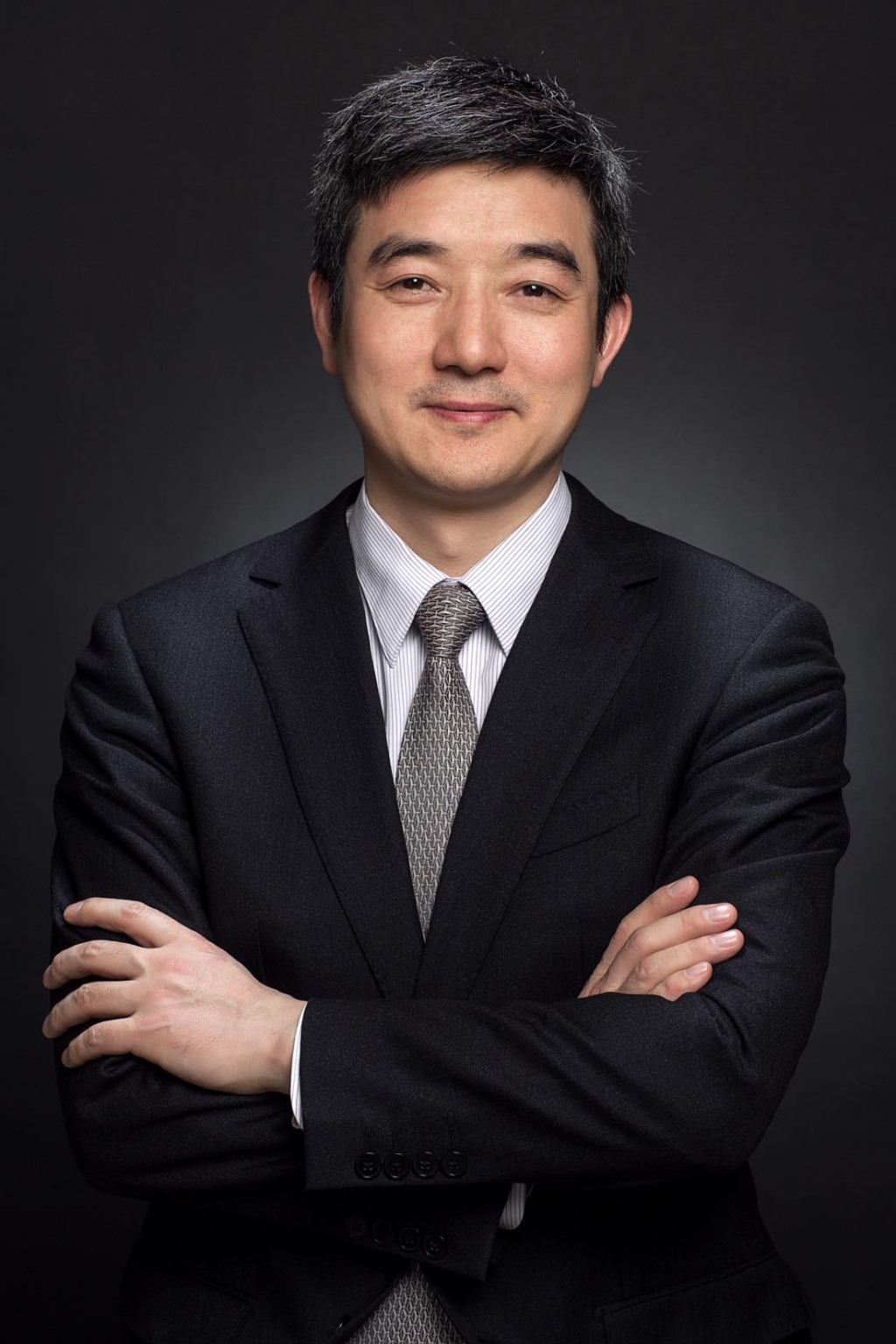 国家心血管病中心党委书记郑哲任国家卫健委副主任，曹雪涛卸任