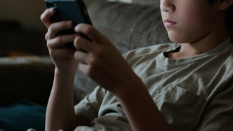 家長稱孩子用花唄支付游戲消費花了7萬元，支付寶客服：用戶本人要管好密碼