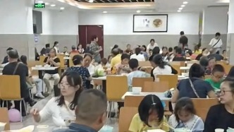 多地机关食堂国庆向社会开放，有游客点9份菜花了58元