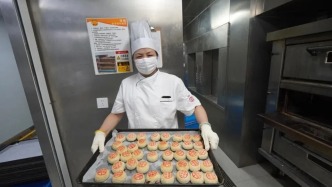 “没有一只鲜肉月饼能带出上海”，是真的吗？