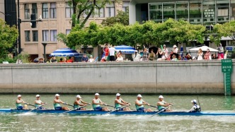 蘇州河上競逐浪！2025上海賽艇公開賽開賽