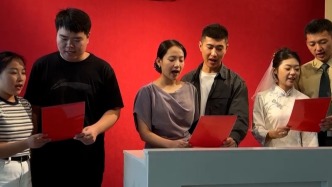 國慶節(jié)濰坊20多對新人簽署《婚事簡辦承諾書》