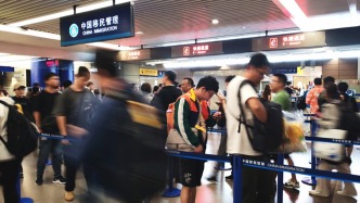 假期過半浦東機(jī)場出入境客流達(dá)41萬人次，外籍旅客來滬游玩熱度不減