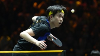 身上比賽壓力不小，王楚欽：領(lǐng)導(dǎo)教練尊重我的意愿