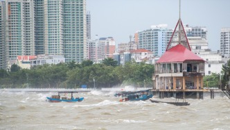 臺(tái)風(fēng)“麥德姆”中心在廣西防城港市沿海登陸
