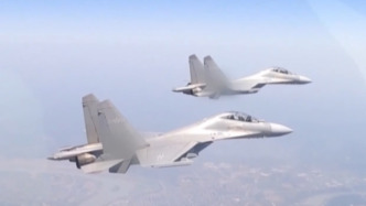 視頻丨首次探訪殲-16機庫！“炸彈卡車”真容曝光