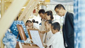 江西省图书馆：国庆 “游园” 成新宠，书香里解锁过节新方式