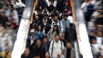 全國鐵路預計今日發送2175萬人次，計劃加開旅客列車2189列