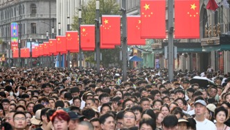国庆中秋长假上海接待游客超2548万人次，同比增19.74%