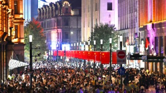 國(guó)慶假期上海線上線下消費(fèi)支付金額796億元，離境退稅開單數(shù)同比增6倍