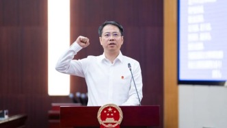 呂晨飛任上海崇明區(qū)副區(qū)長(zhǎng)、代理區(qū)長(zhǎng)