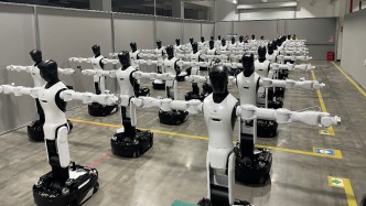 人形機(jī)器人億元級訂單接連落地，半年前剛投錢的股東向智元下單近千臺