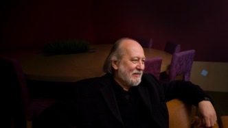 文學(xué)花邊｜讀者連夜下單，拉斯洛中譯本銷量迅速破萬冊