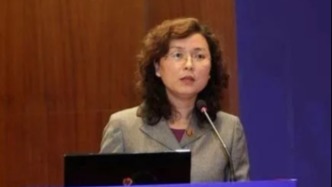 中國(guó)證監(jiān)會(huì)原發(fā)行審核委員會(huì)主任委員郭旭東主動(dòng)投案，接受監(jiān)察調(diào)查