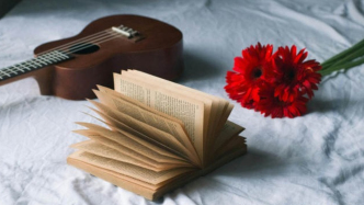 電視劇版權轉讓合同若未約定版權費支付期限，付款期限應如何確定？