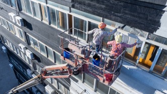 “十四五”時期全國累計改造城鎮(zhèn)老舊小區(qū)24萬多個