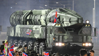 朝鮮舉行盛大閱兵式，視頻、高清大圖來了