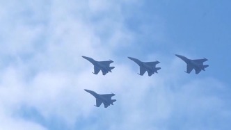 視頻丨“炸彈卡車”已就位！看殲-16和054A黃巖島巡邏警戒