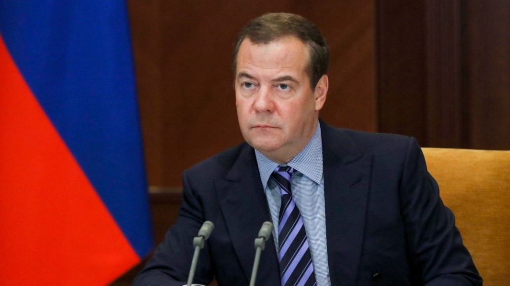 梅德韋杰夫看完朝鮮閱兵式后，稱(chēng)贊其武器裝備令人印象深刻