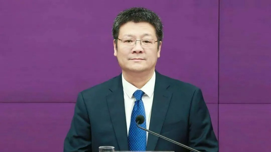 李剛?cè)伪焙Ｊ懈笔虚L(zhǎng)，代理市長(zhǎng)職務(wù)