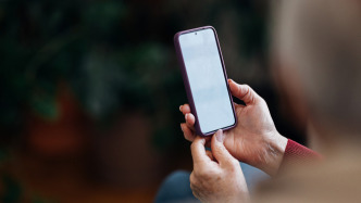 上海發布老年人數字素養報告：女性在應用下載能力等方面均優于男性