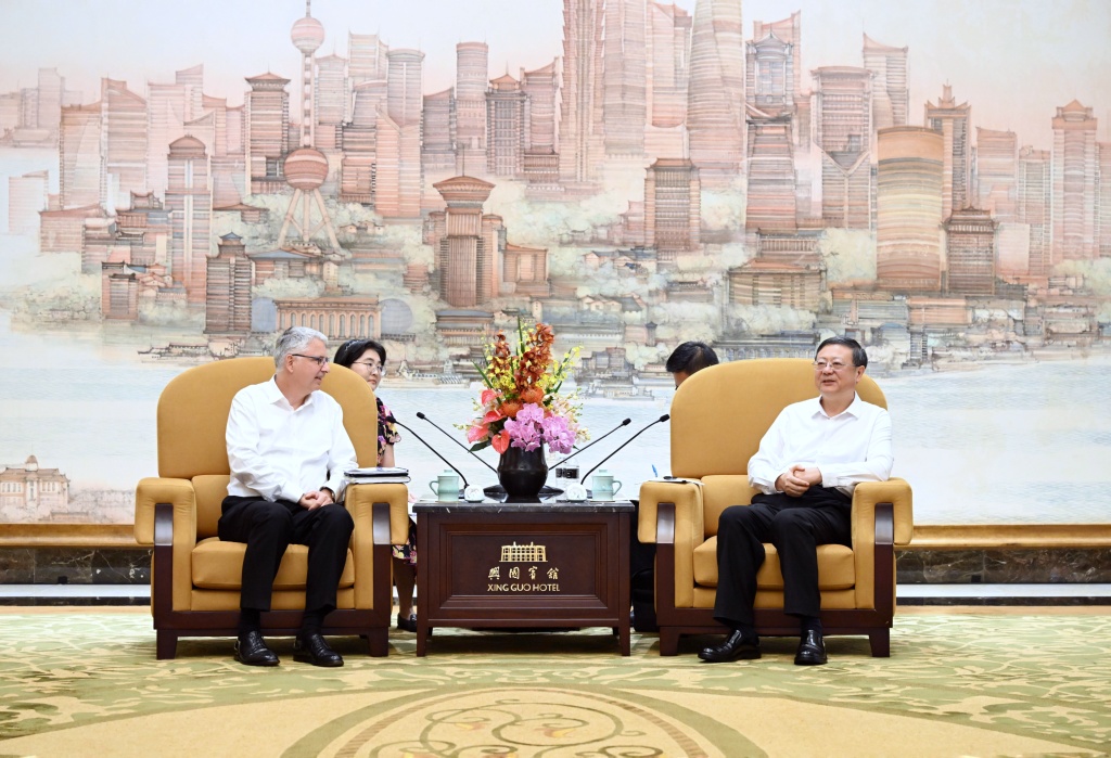 属兔人的健康运:在线测算八字www.jixiangqiming.vip：-陈吉宁会见来沪参加IBLAC的国际企业家代表