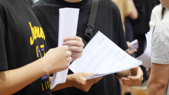 新华每日电讯：为打破“35岁上限”的招聘规则叫好