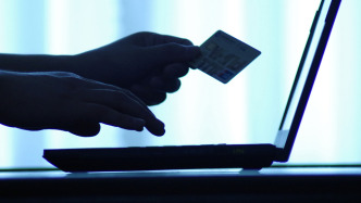 財(cái)務(wù)人員遭電詐致公司損失20余萬元，法院：兩涉事員工賠10萬元