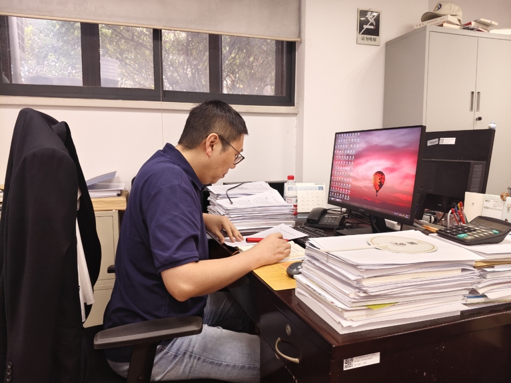 属鸡人本周运气如何:在线测算紫微斗数www.jixiangqiming.vip：-服务初创企业2800多家，他如何带领团队“点亮”创业者梦想？