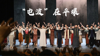 應(yīng)朝鮮邀請(qǐng)，上海藝術(shù)團(tuán)赴朝演出！永不消逝的電波，在平壤響起